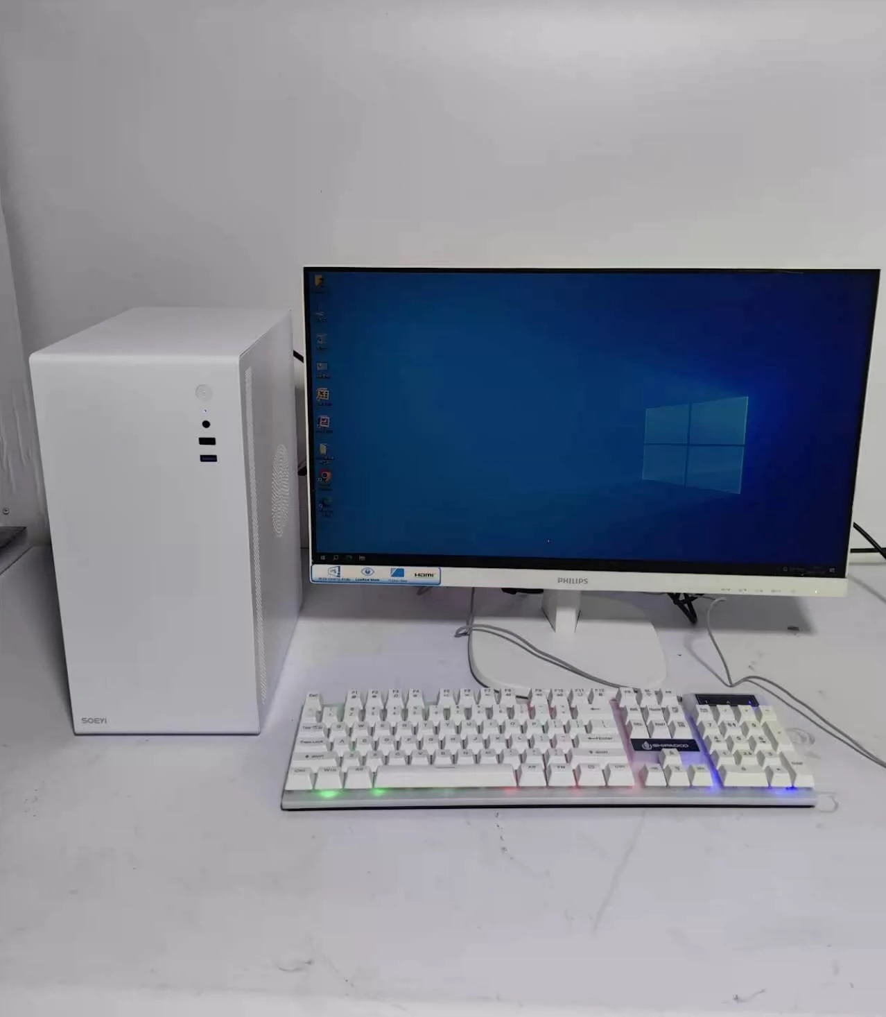 #电脑 二手九成新组装i5 3470办公电脑 游戏主机 台式电脑 24寸显示器全套包邮 闲置台式电脑 换了新机箱 看上去电脑很新，质量保半年，办公 玩个小游戏 